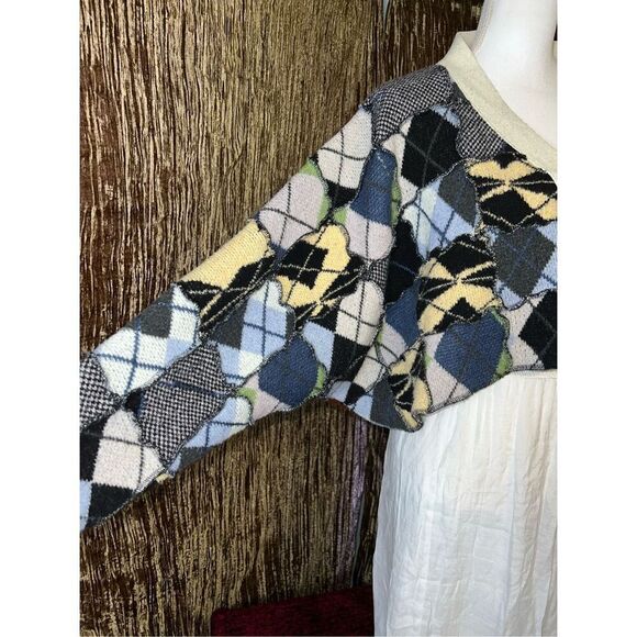 Urban Outfitters Oversized Cropped Patchwork Sweater XS - Picture 6 of 9